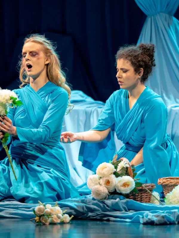 lucretia (12)