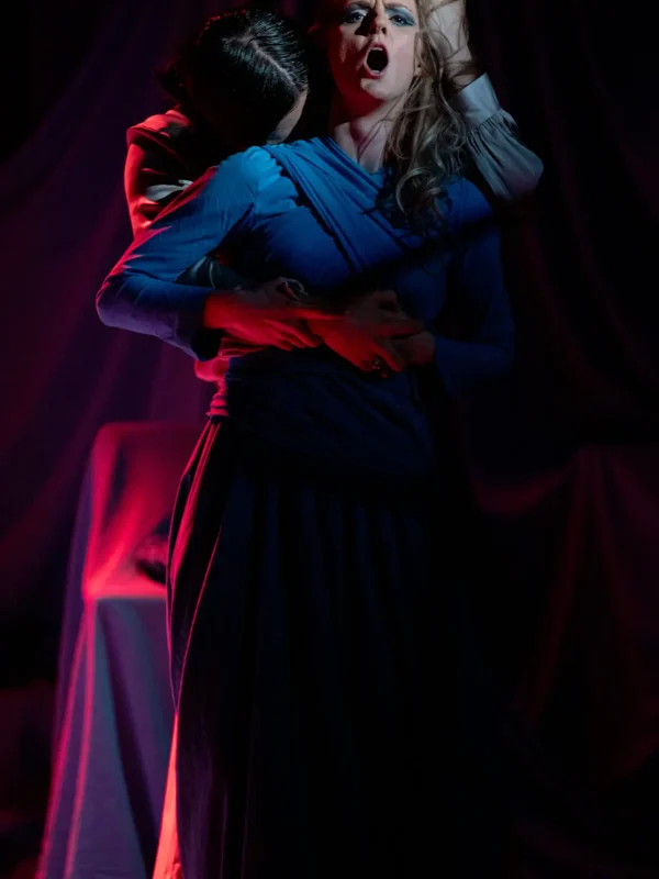 lucretia (4)